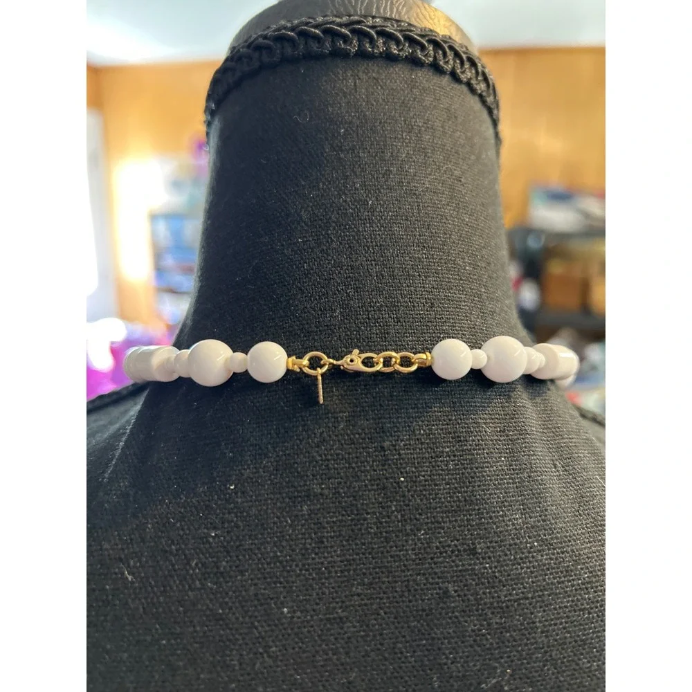 Monet white necklace